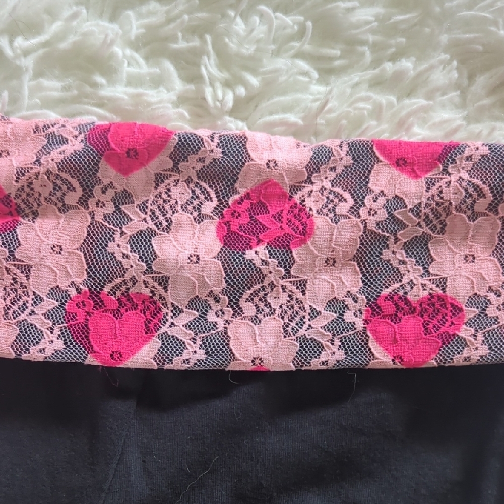 Jenni by Jennifer Moore Black and Pink Lace Trim Flare Leggings - Picture 4 of 4